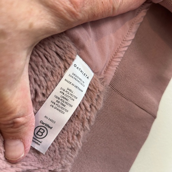 ATHLETICA Fleece lined jacket.Soft rose pink color.Size.Small Great Condition. - Picture 6 of 7